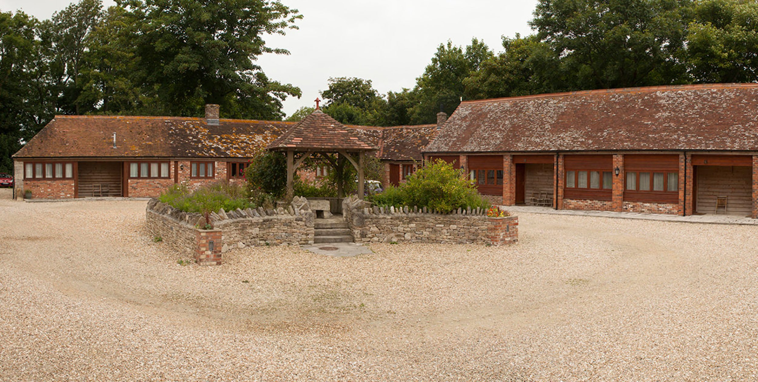Kingston Country Courtyard Wedding 1